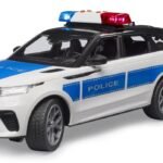 02890 - VEHÍCULO POLICIAL RANGE ROVER VELAR CON AGENTE DE POLICÍA